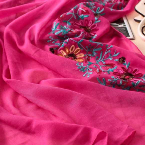 Beautiful Embroidered scarf wrap - Picture 12 of 13